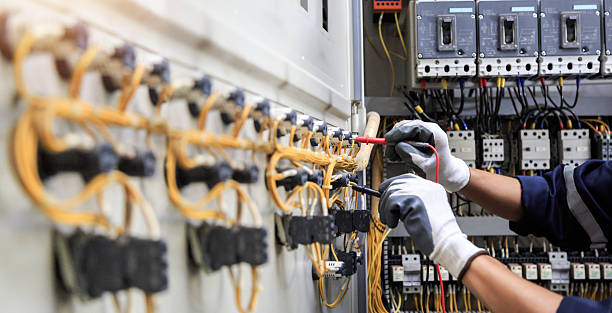 Professional Electrician technician working in Hurlock, MD
